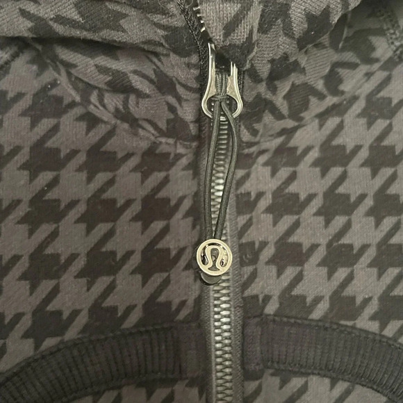Lululemon Scuba Hoodie II Giant Houndstooth Dip Dye Deep Coal Black/Black Size 2 - Picture 9 of 10